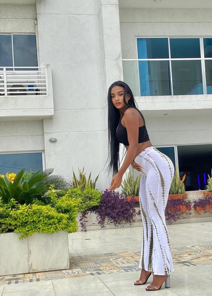 Chica busca chico en Tenerife: 