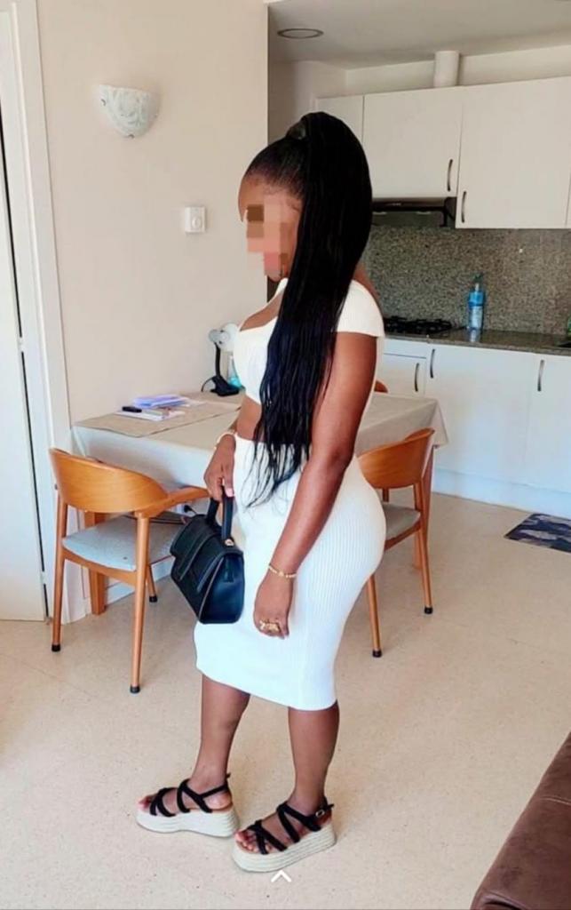 Chica busca chico en Huelva: 