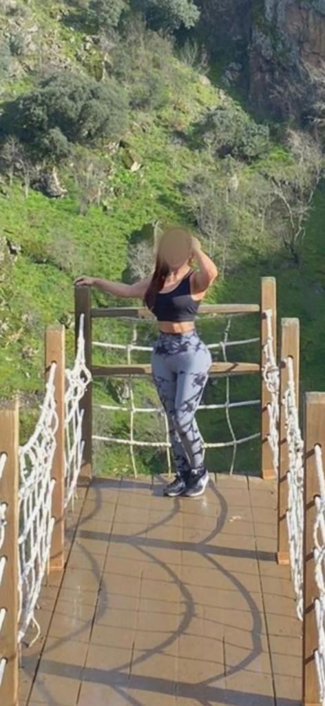 643997976: Chica busca chico en Salamanca