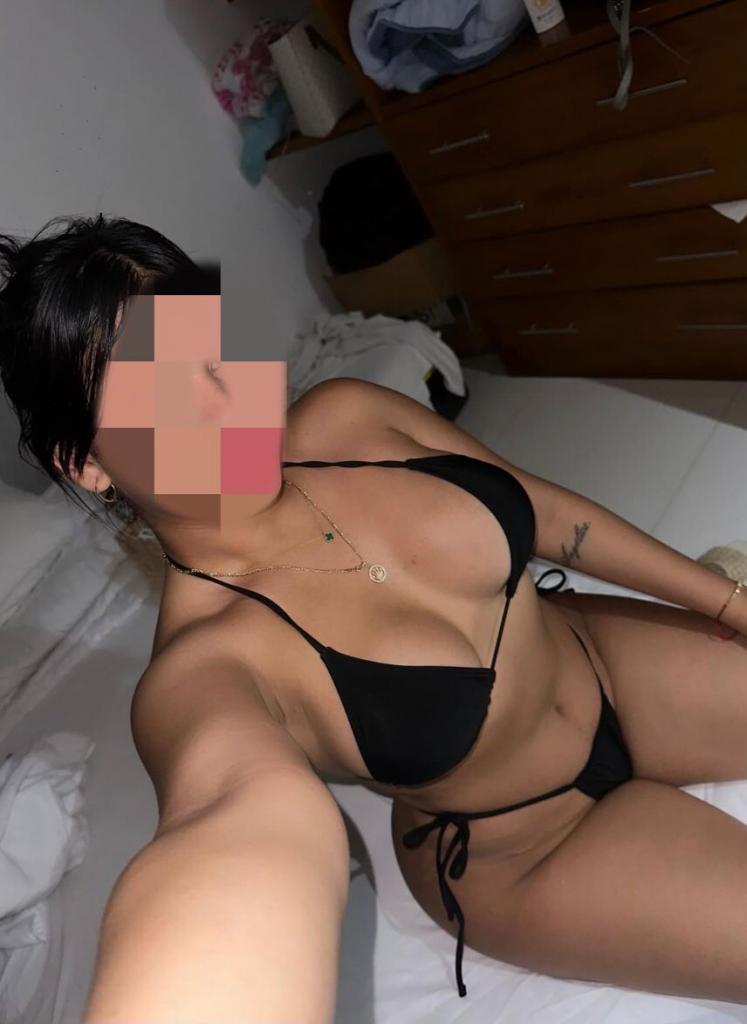 642758350: Chica busca chico en Málaga