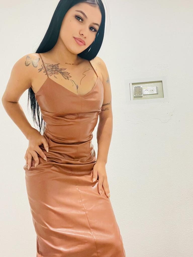 Chica busca chico en Huelva: Chica busca chico