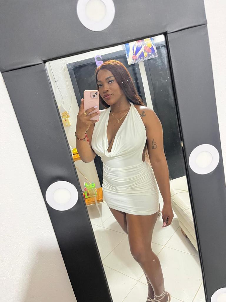 689708131: Chica busca chico en Castellón