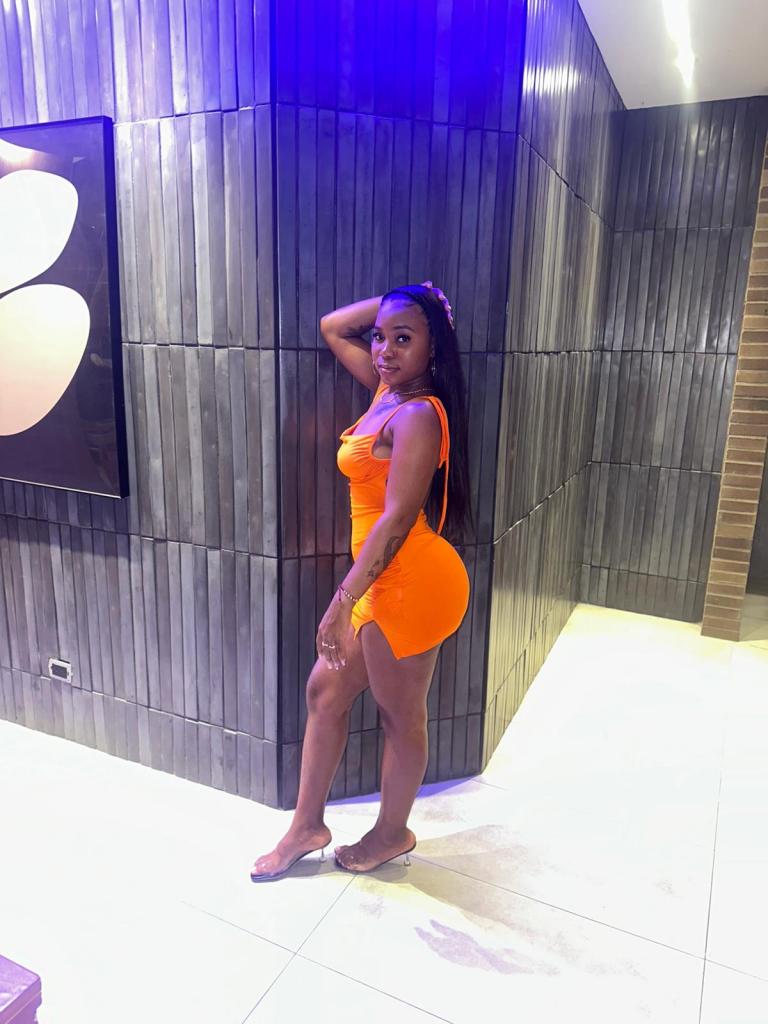 Chica busca chico en Castellón: 