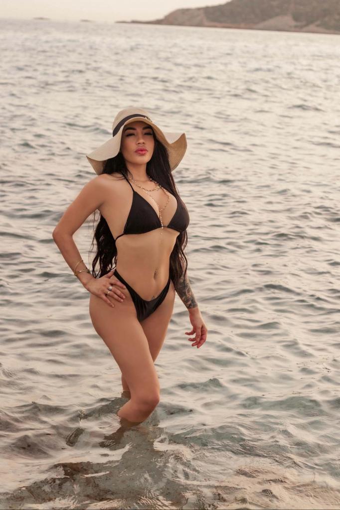 Chica busca chico en Cádiz: 