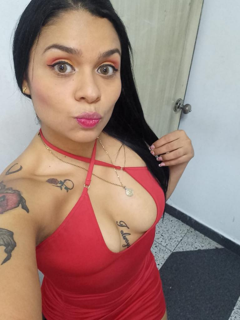 Chica busca chico en Almería: 