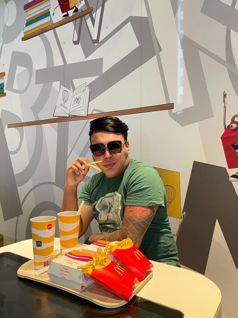 Chico busca chica en Huelva: 