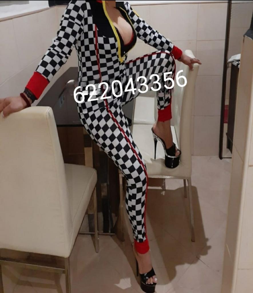 Chica busca chico en Cádiz: 