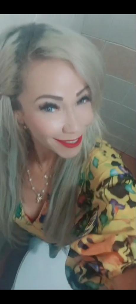 627127946: Chica busca chico en Málaga