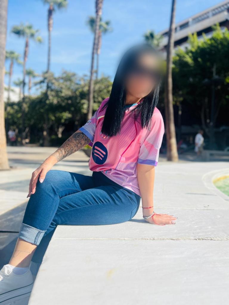 Chica busca chico en Granada: 