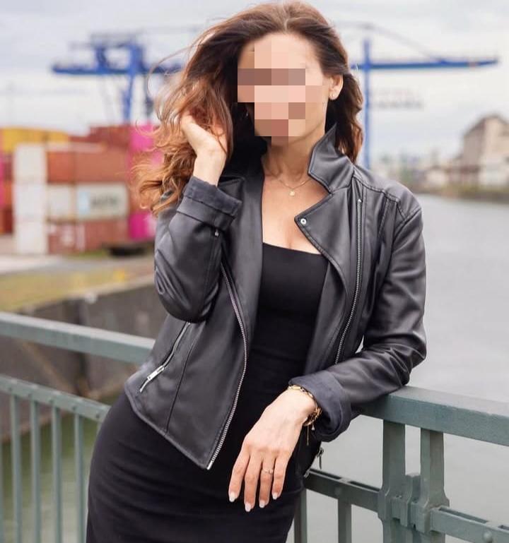 613367652: Chica busca chico en León