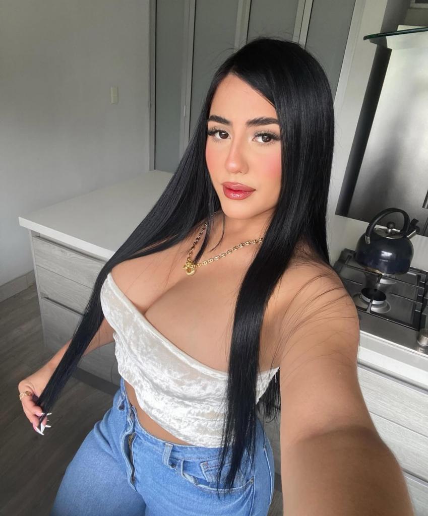 604338913: Chica busca chico en Murcia