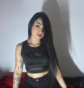 614818919: Chica busca chico en Sevilla