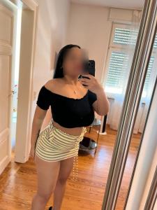 613810541: Chica busca chico en Navarra