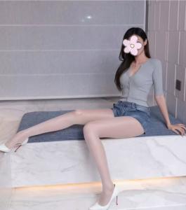 604925606: Chica busca chico en Madrid