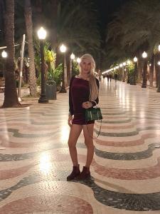 663825496: Chica busca chico en Alicante