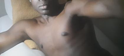 651851866: Chico busca chica en Barcelona