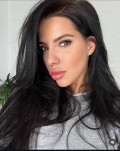 614307495: Chica busca chico en Almería