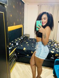 672994351: Chica busca chico en León