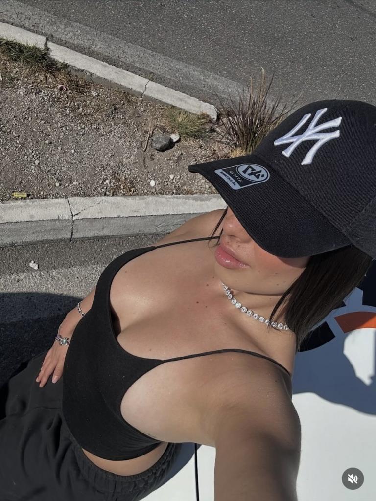 604268720: Chica busca chico en Málaga