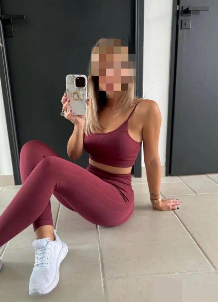 Chica busca chico en Huelva: 