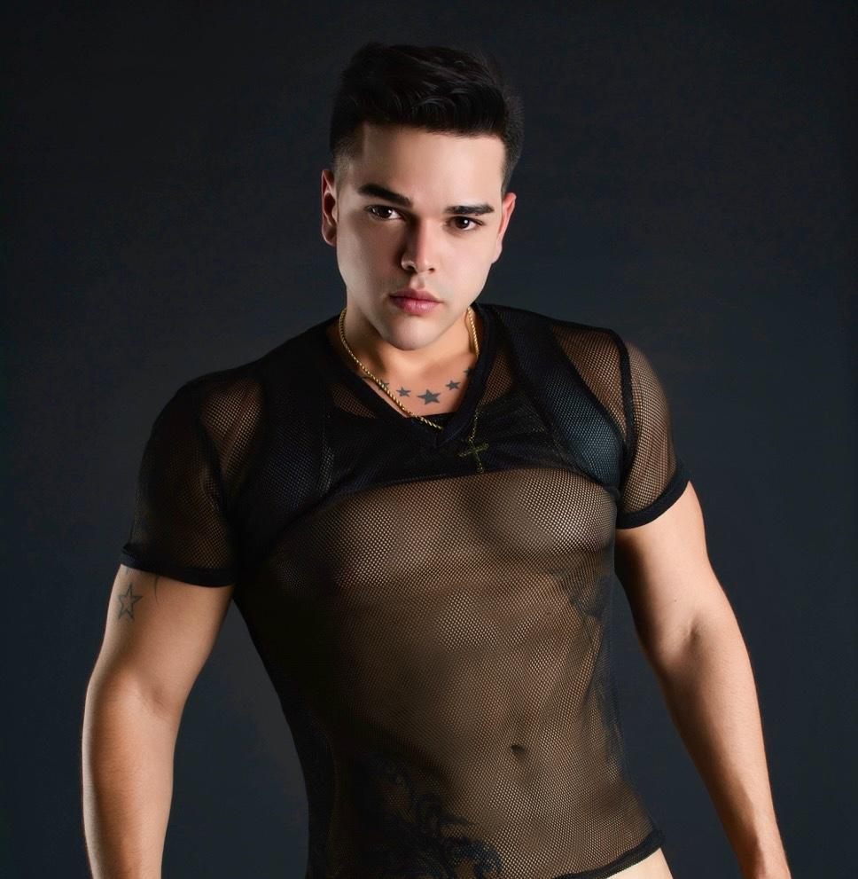 636457303: Chico busca chica en Cádiz