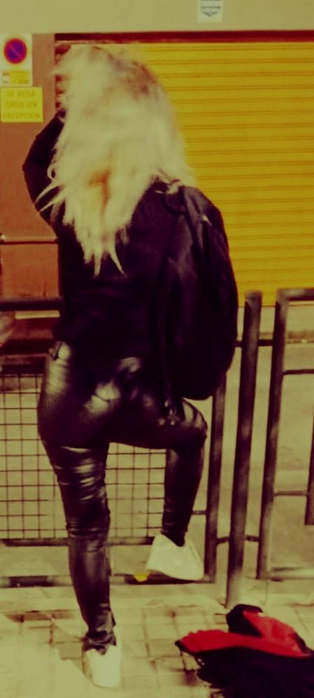 Chica busca chico en Alicante: 