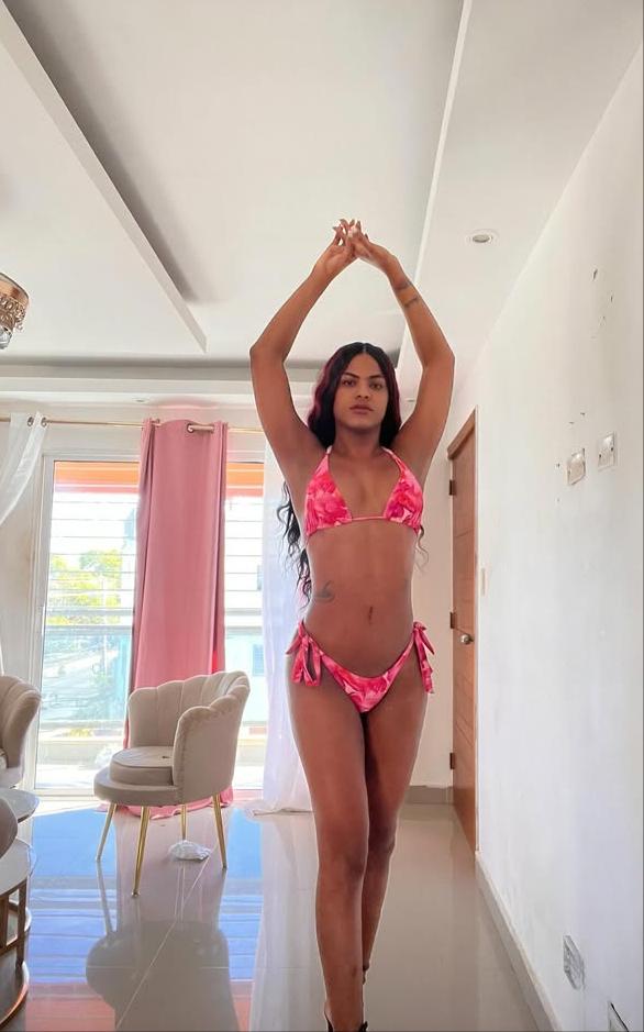 611892433: Chica busca chico en Barcelona