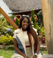 641155603: Chica busca chico en Sevilla