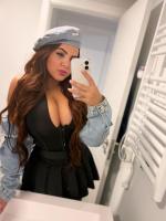 742048459: Chica busca chico en Navarra