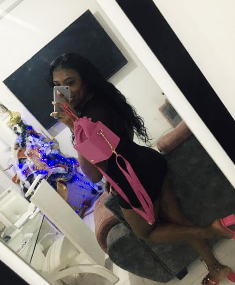 Chica busca chico en Cádiz: 