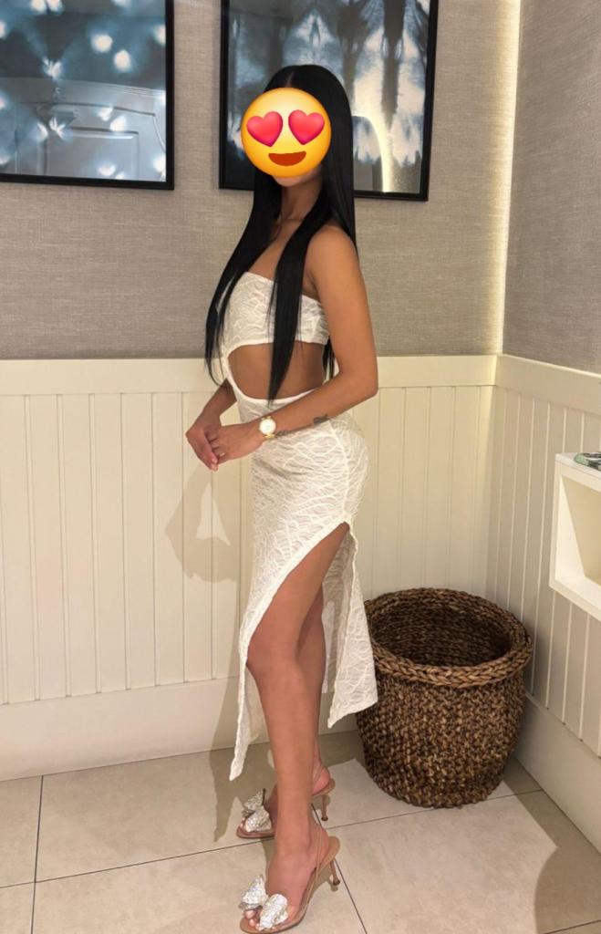 Chica busca chico en La Coruña: Chica busca chico