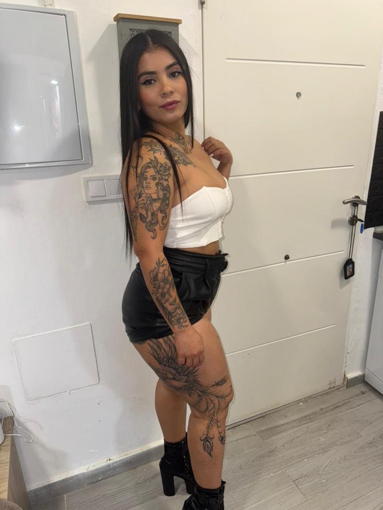 Chica busca chico en Málaga: Chica busca chico
