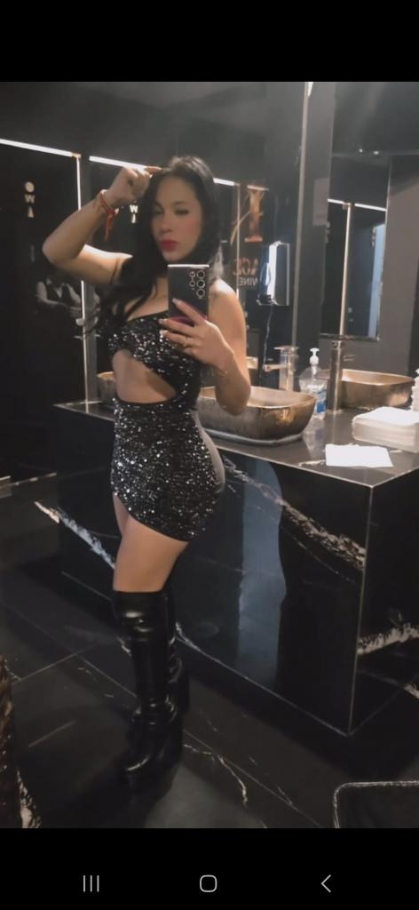 Chica busca chico en Tenerife: 