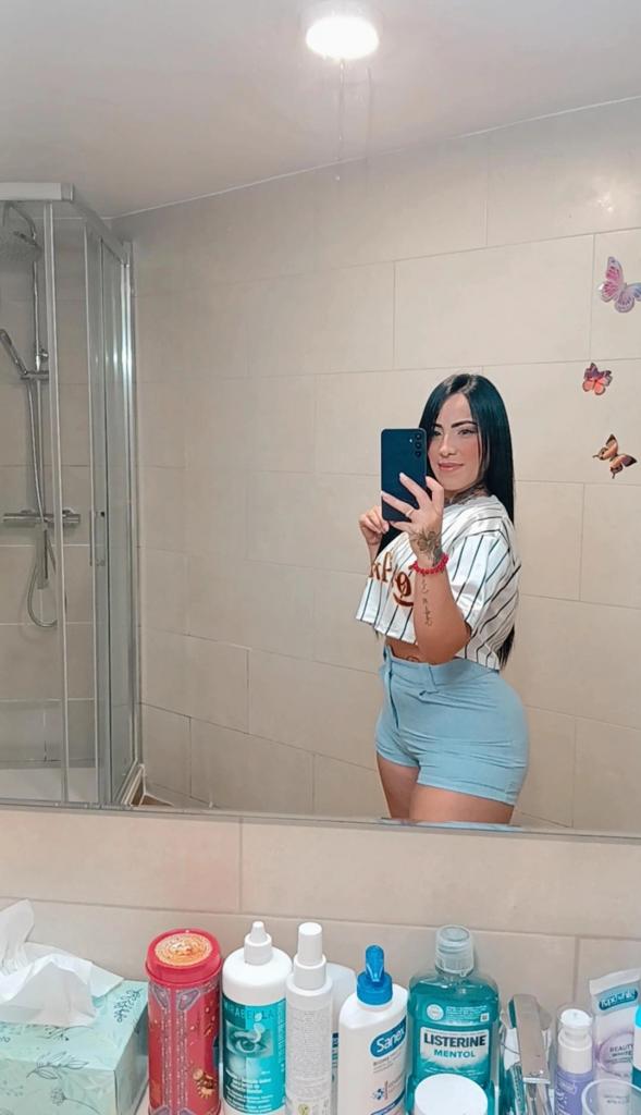 625719875: Chica busca chico en Madrid