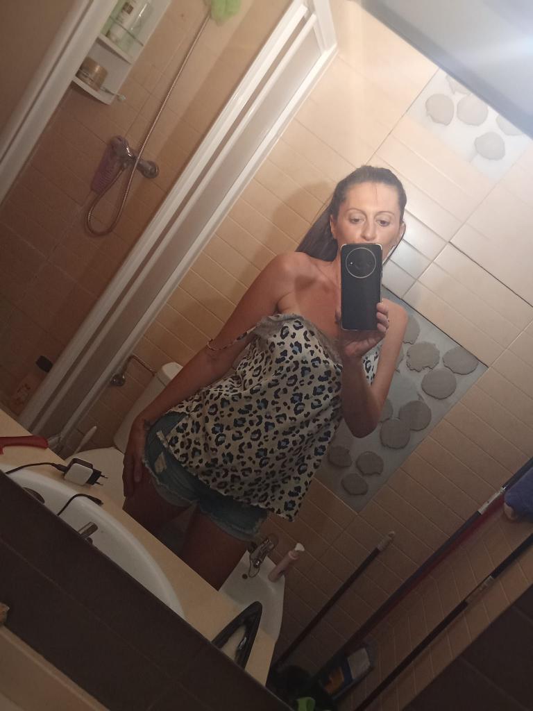 604898157: Chica busca chico en Tarragona