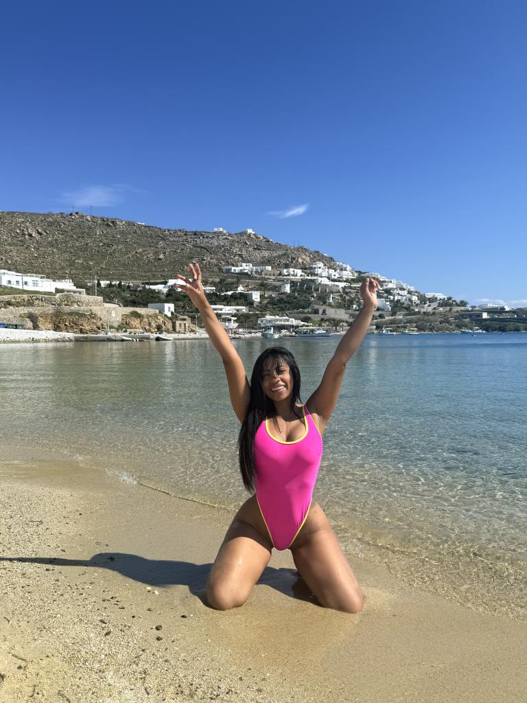 Chica busca chico en Tenerife: 