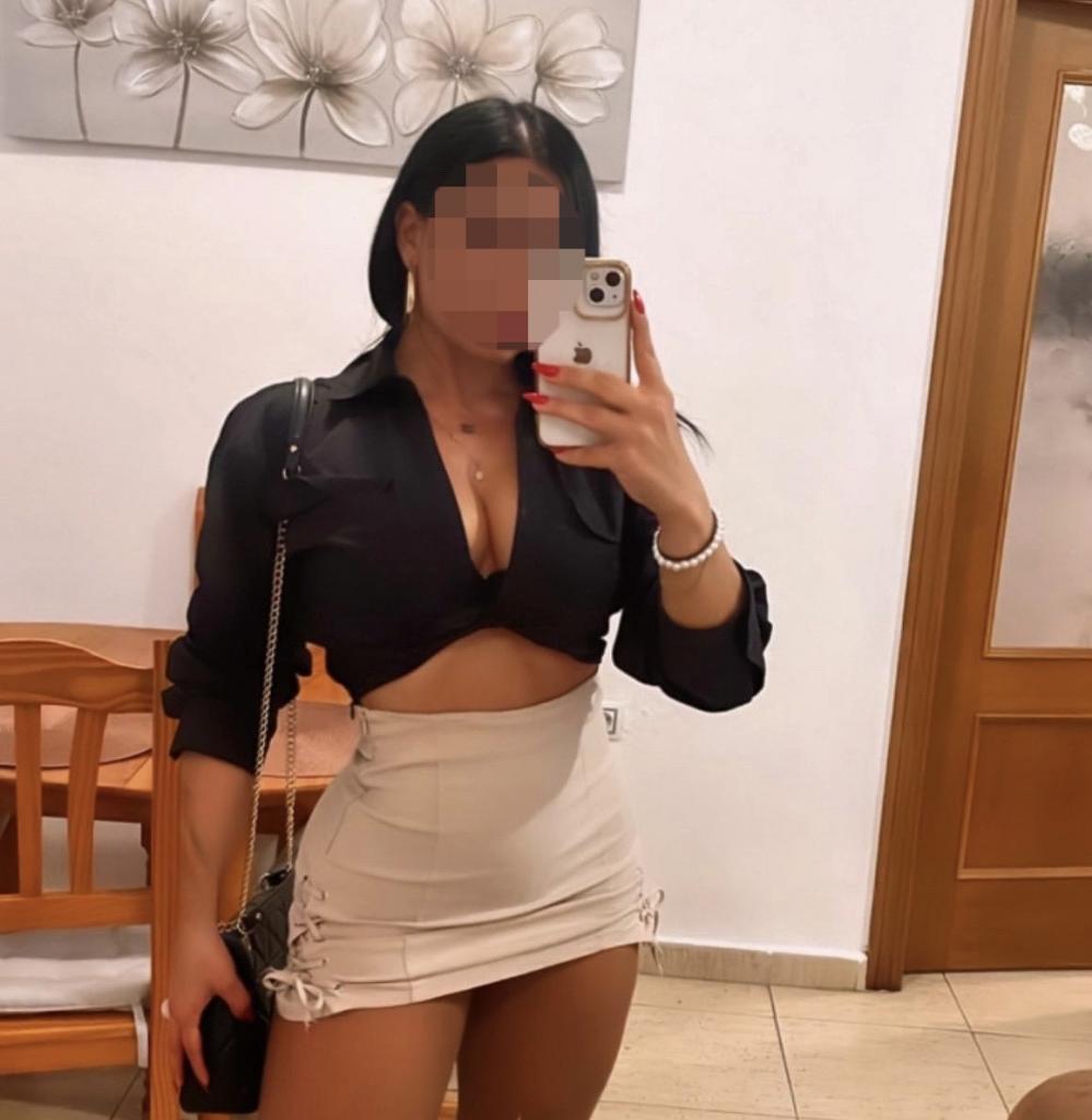 643015122: Chica busca chico en Almería