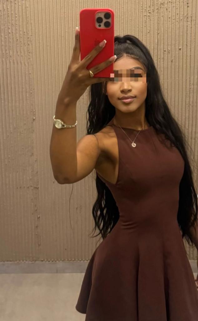 Chica busca chico en La Coruña: Chica busca chico