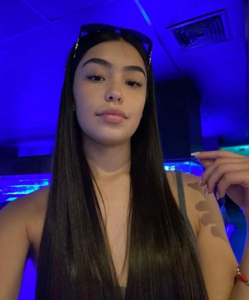 643810823: Chica busca chico en La Coruña