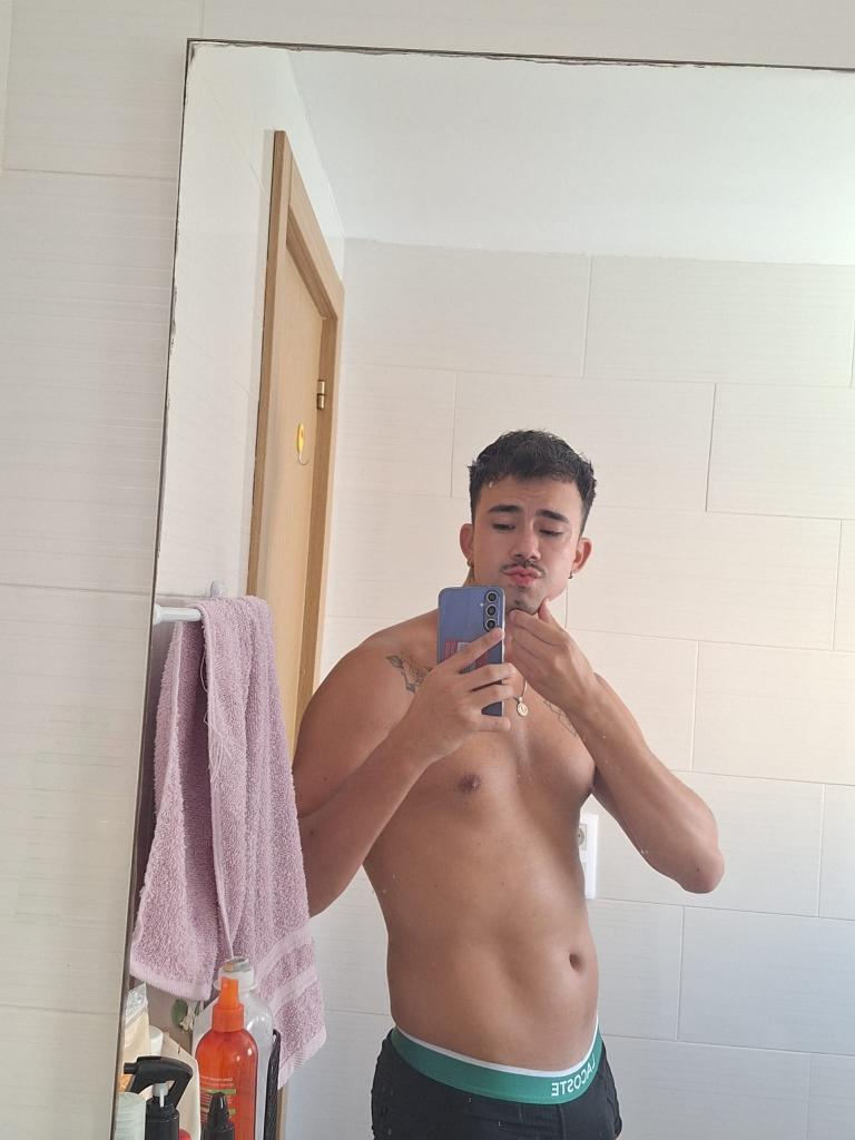 691606501: Chico busca chica en Valencia