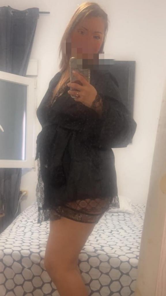 Chica busca chico en Ibiza: 