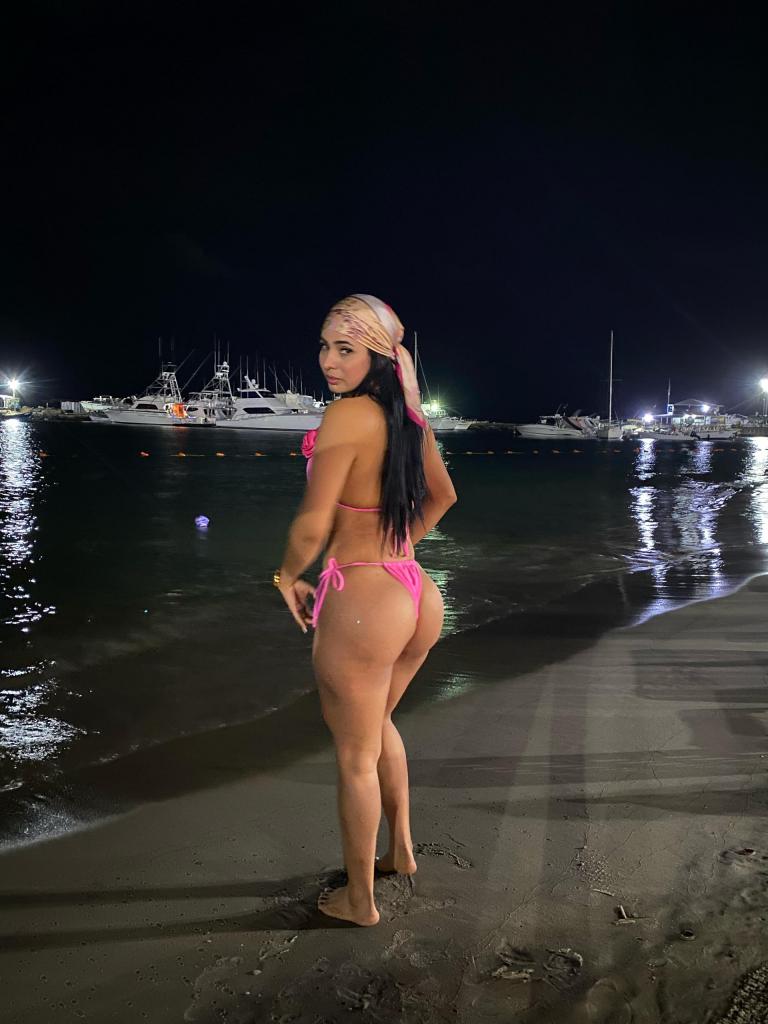 Chica busca chico en Tenerife: Chica busca chico