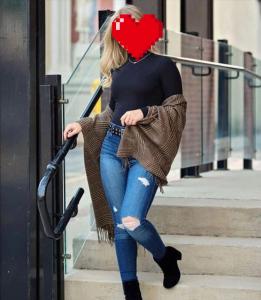 675888145: Chica busca chico en Málaga