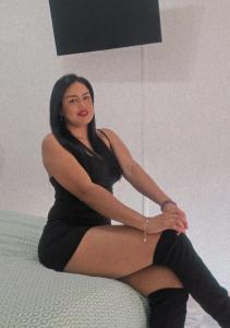 614645151: Chica busca chico en Almería