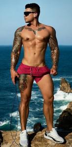 663572995: Chico busca chica en Barcelona