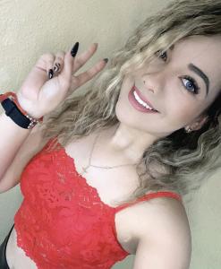 641125855: Chica busca chico en La Coruña