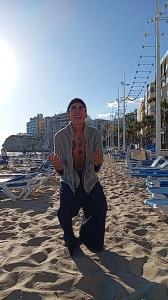 666770513: Chico busca chica en Barcelona