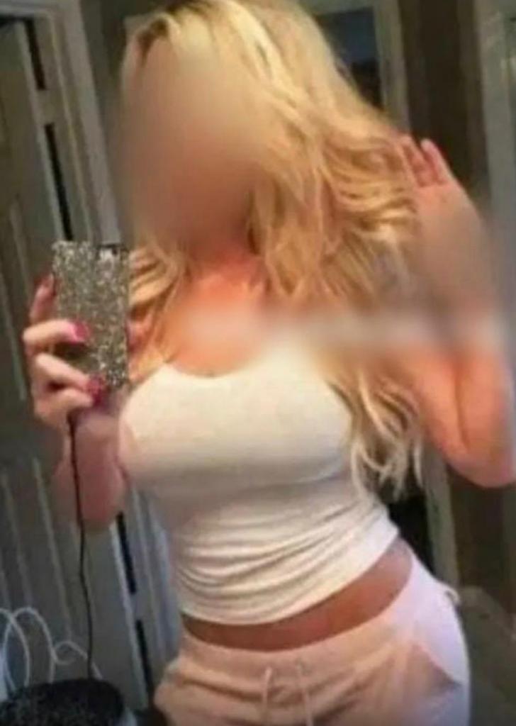 Chica busca chico en Cádiz: 