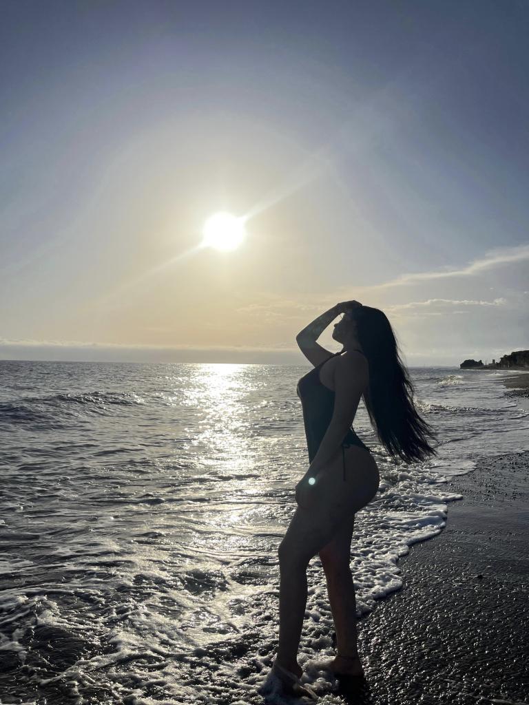 Chica busca chico en Granada: 