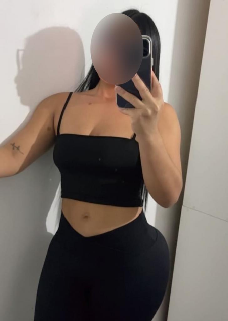 Chica busca chico en Tenerife: 